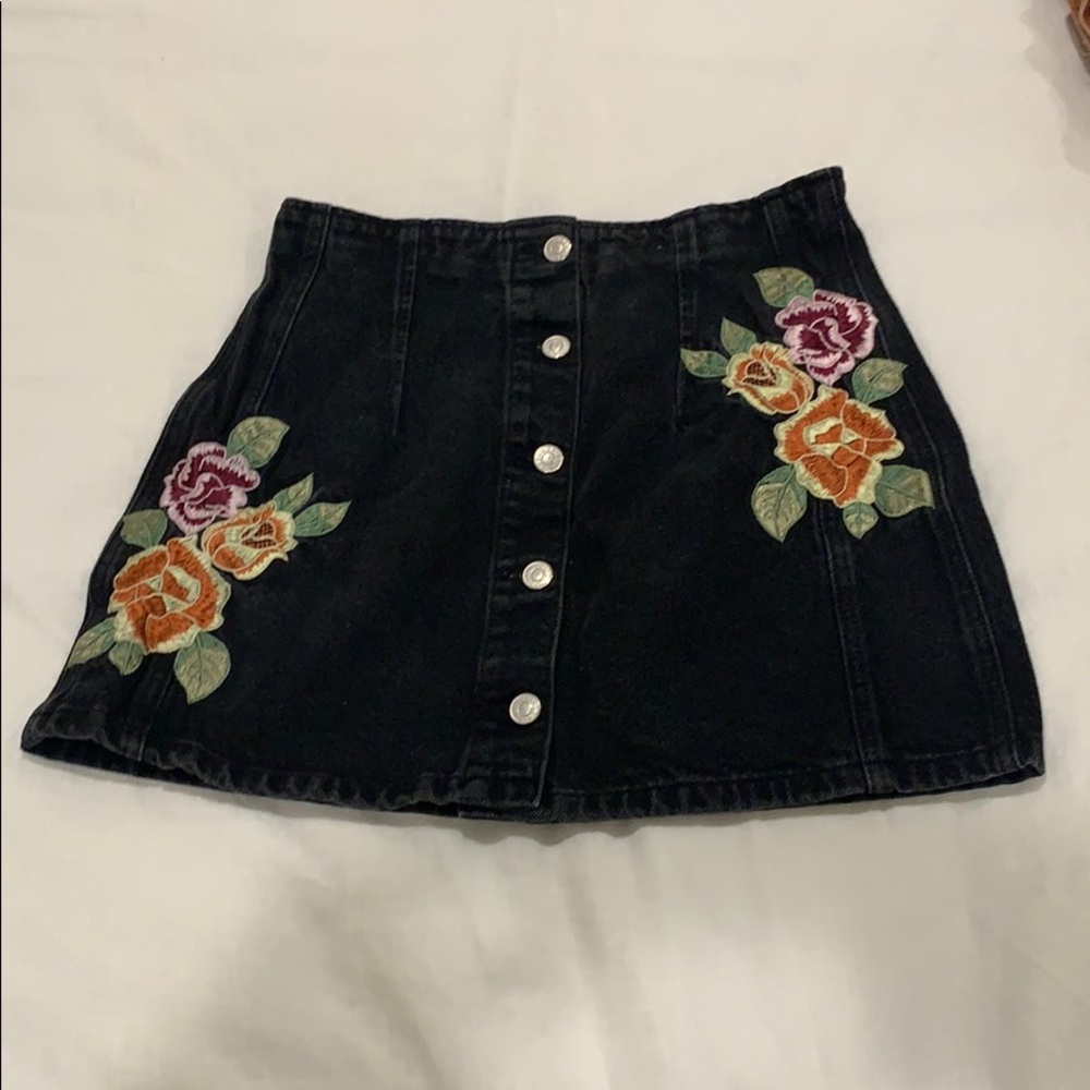 Top shop embroidered skirt